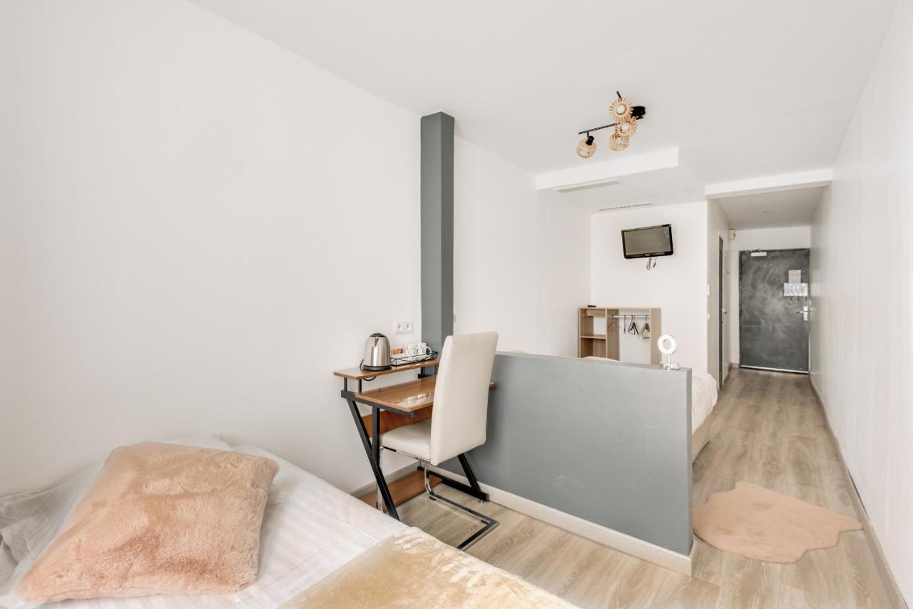 فندق L'Oasis Montparnasse باريس المظهر الخارجي الصورة